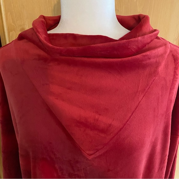 RBX • Velour Cowlneck Boxy Fit Sweatshirt in Red - Picture 3 of 14